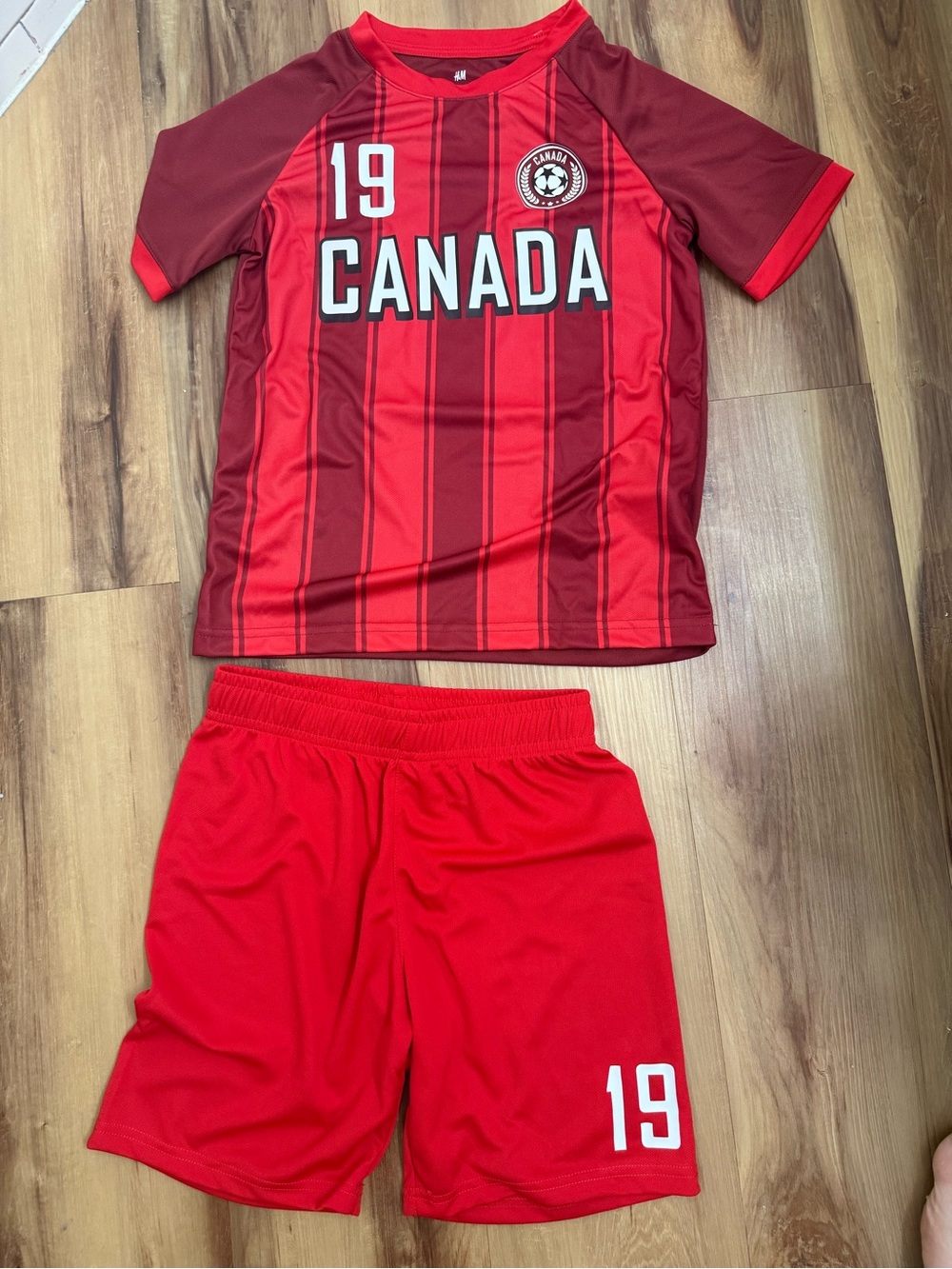 H&M Red Canada Kids Soccer Set with Number 19